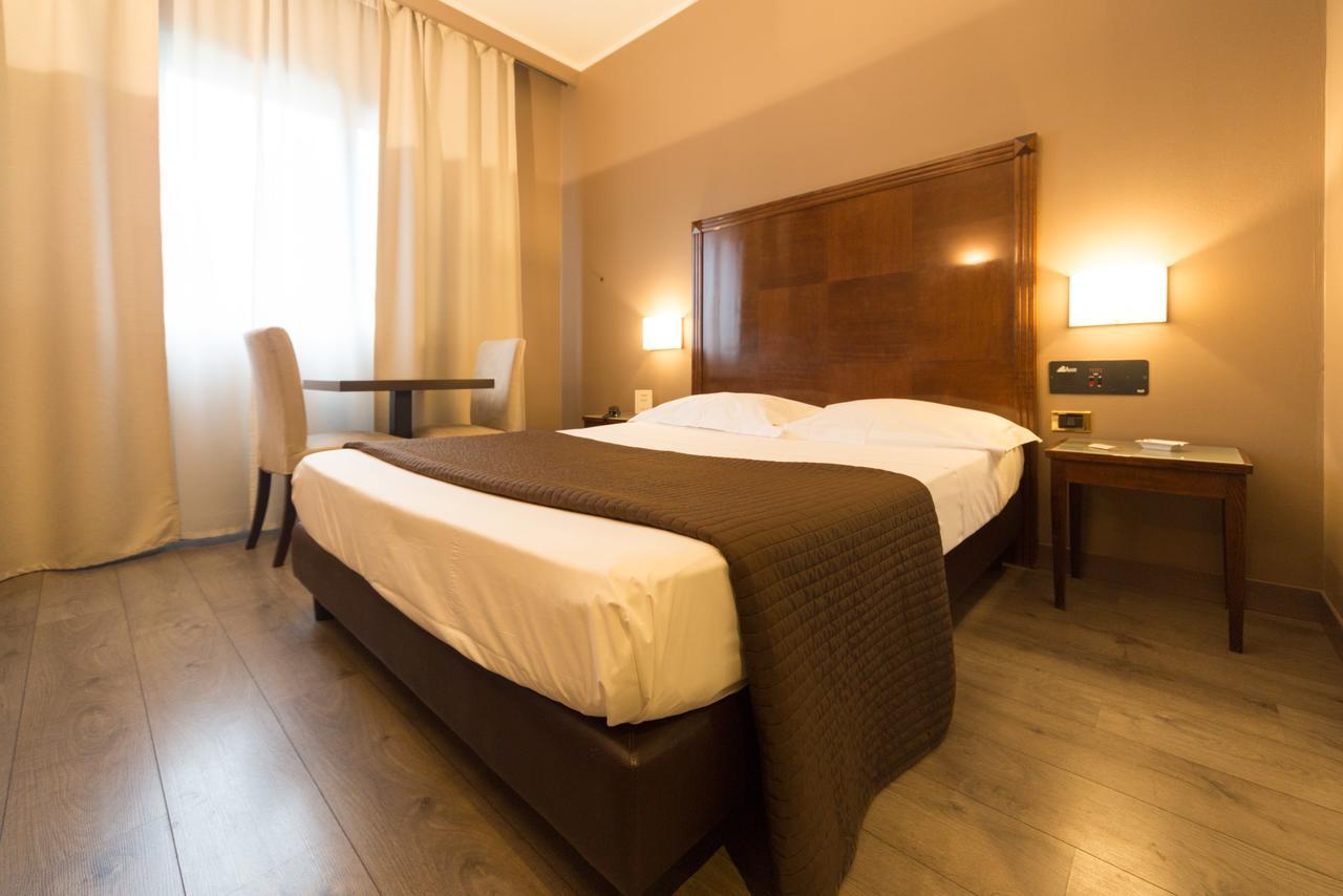 Hotel Motel Ascot Лисоне Екстериор снимка