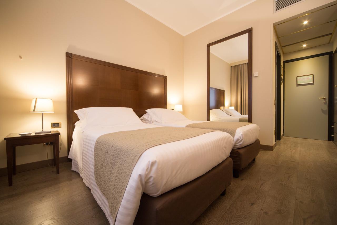 Hotel Motel Ascot Лисоне Екстериор снимка